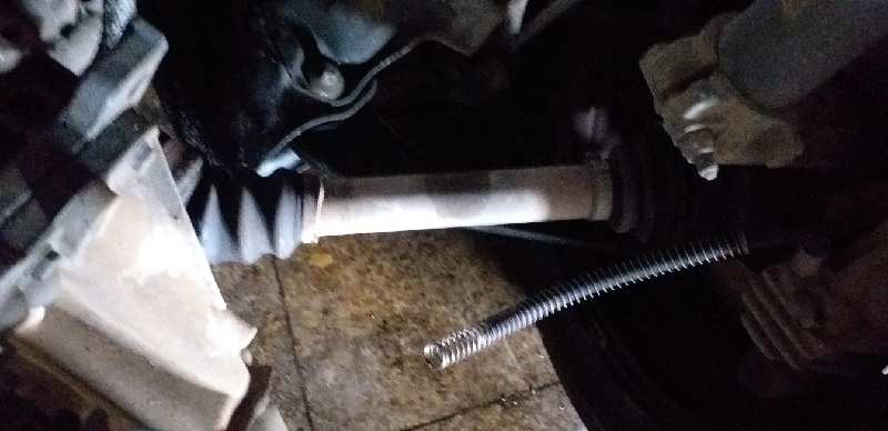 TRANSMISION DELANTERA IZQUIERDA