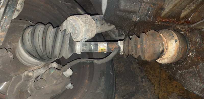 TRANSMISION DELANTERA IZQUIERDA