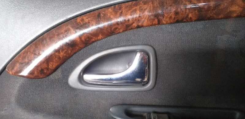 MANETA INTERIOR DELANTERA DERECHA