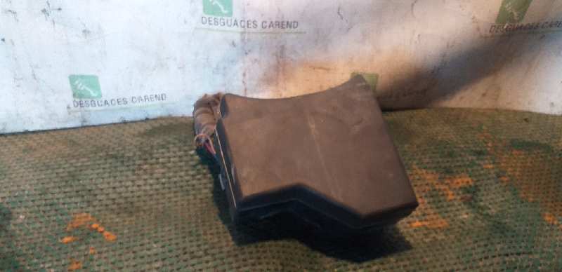 CAJA RELES - FUSIBLES