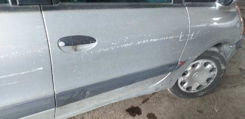 PUERTA DELANTERA DERECHA