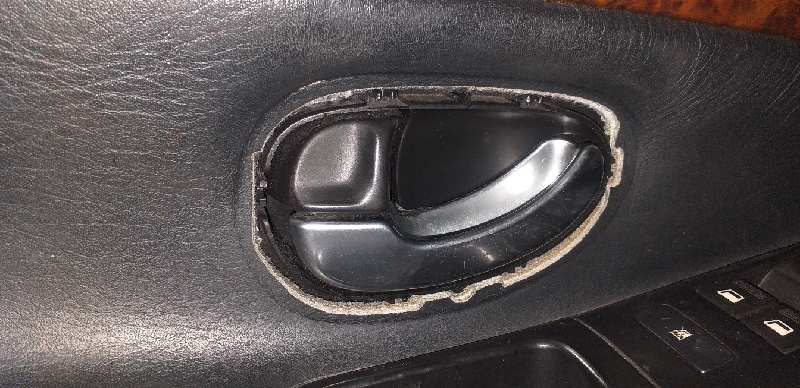 MANETA INTERIOR DELANTERA IZQUIERDA