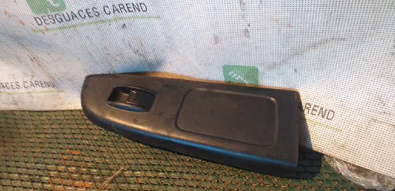 MANDO ELEVALUNAS DELANTERO DERECHO