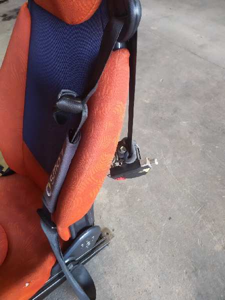 CINTURON SEGURIDAD DELANTERO DERECHO