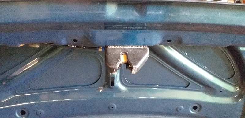 CERRADURA MALETERO - PORTON