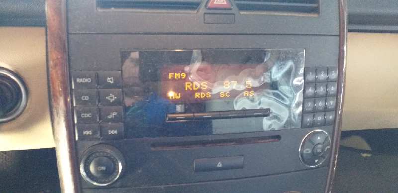 SISTEMA AUDIO - RADIO CD