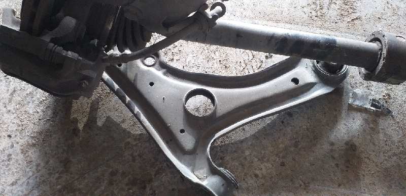 BRAZO SUSPENSION INFERIOR DELANTERO DERECHO