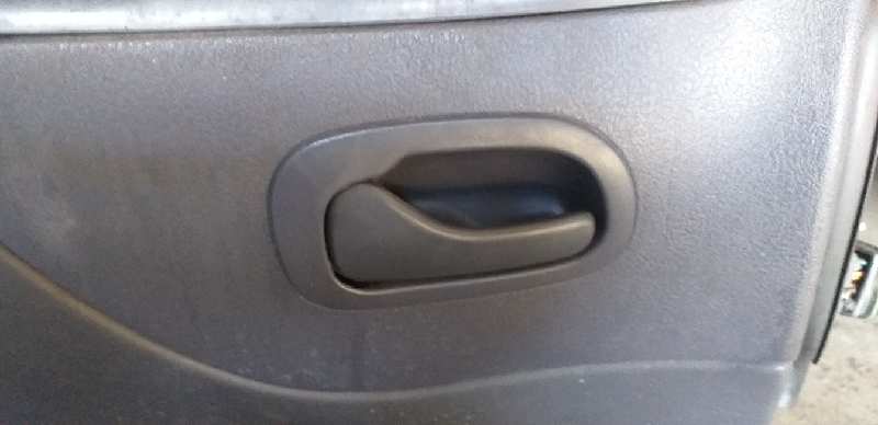 MANETA INTERIOR DELANTERA IZQUIERDA