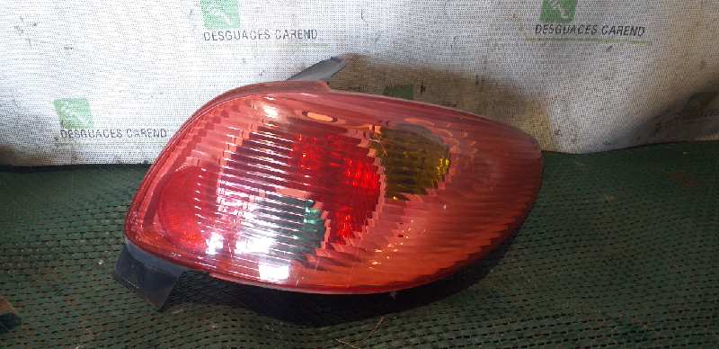 PILOTO TRASERO DERECHO