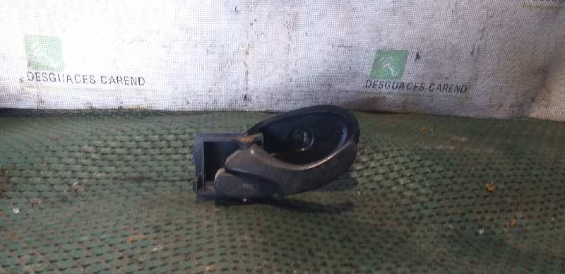 MANETA INTERIOR DELANTERA IZQUIERDA