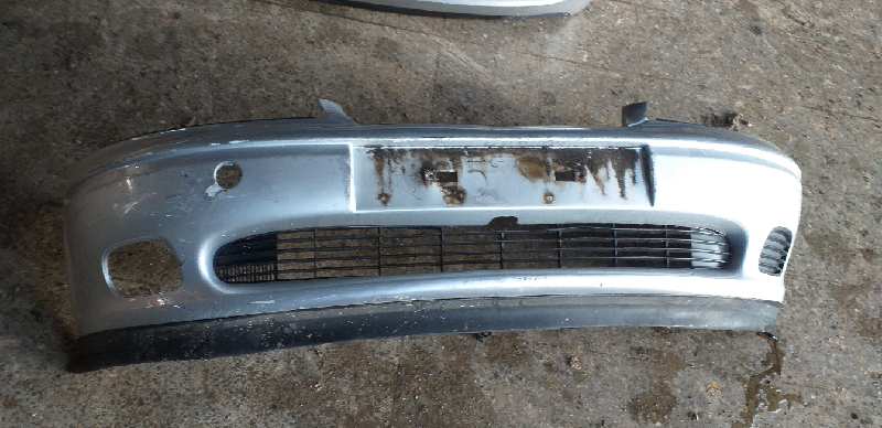 PARAGOLPES DELANTERO