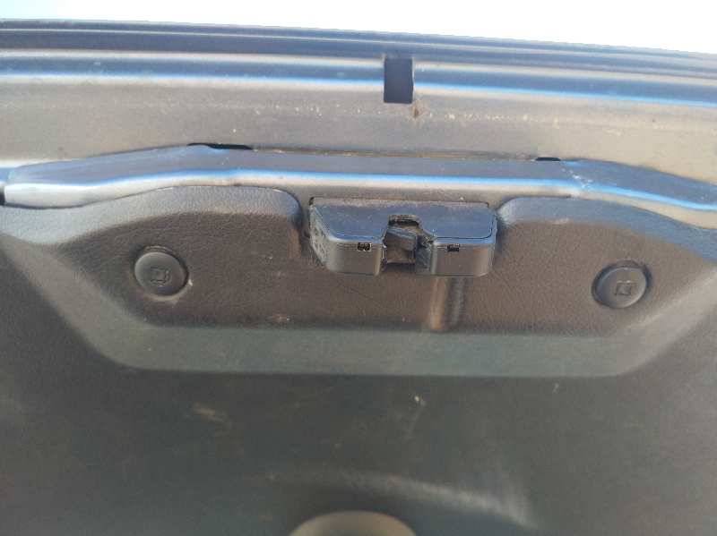 CERRADURA MALETERO - PORTON