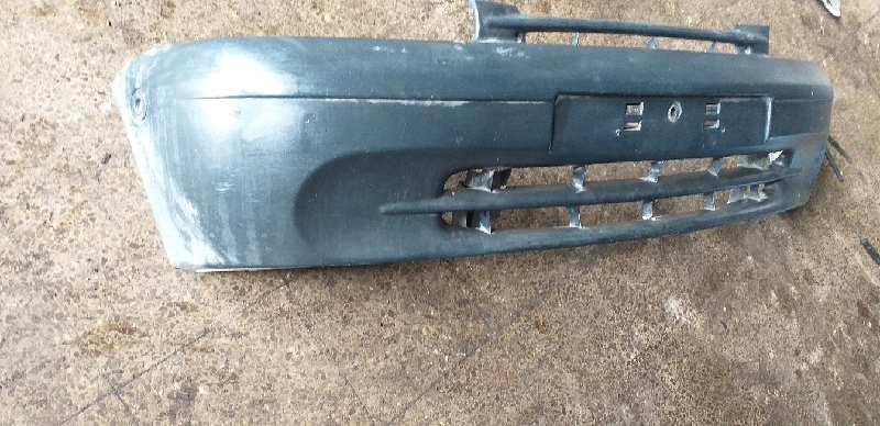 PARAGOLPES DELANTERO