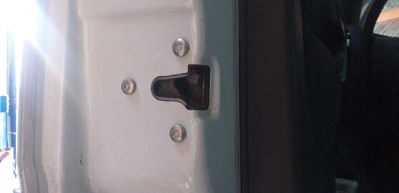 CERRADURA PUERTA DELANTERA IZQUIERDA