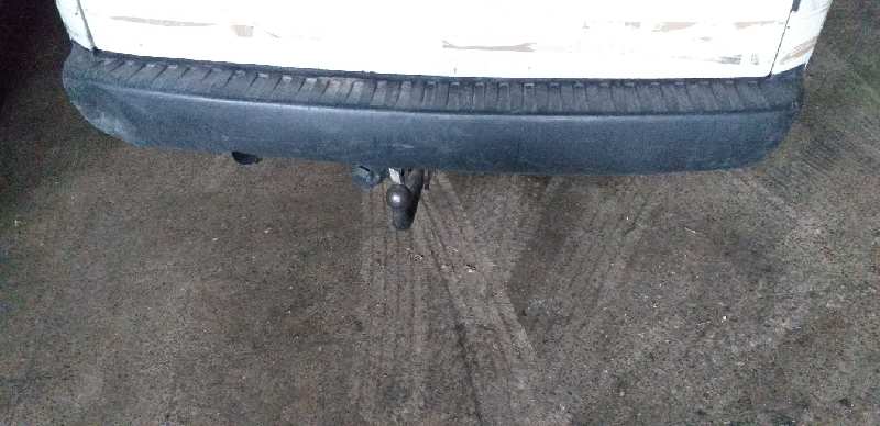 PARAGOLPES TRASERO