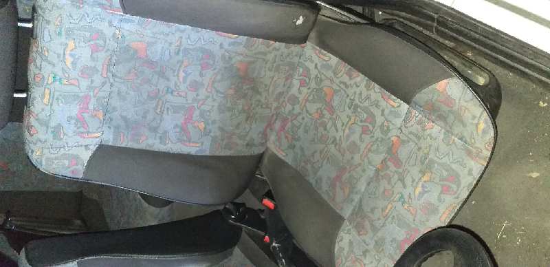 ASIENTO DELANTERO IZQUIERDO
