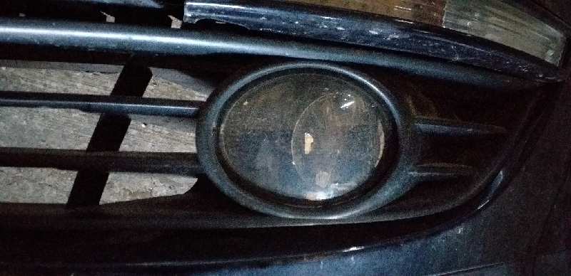 FARO ANTINIEBLA IZQUIERDO