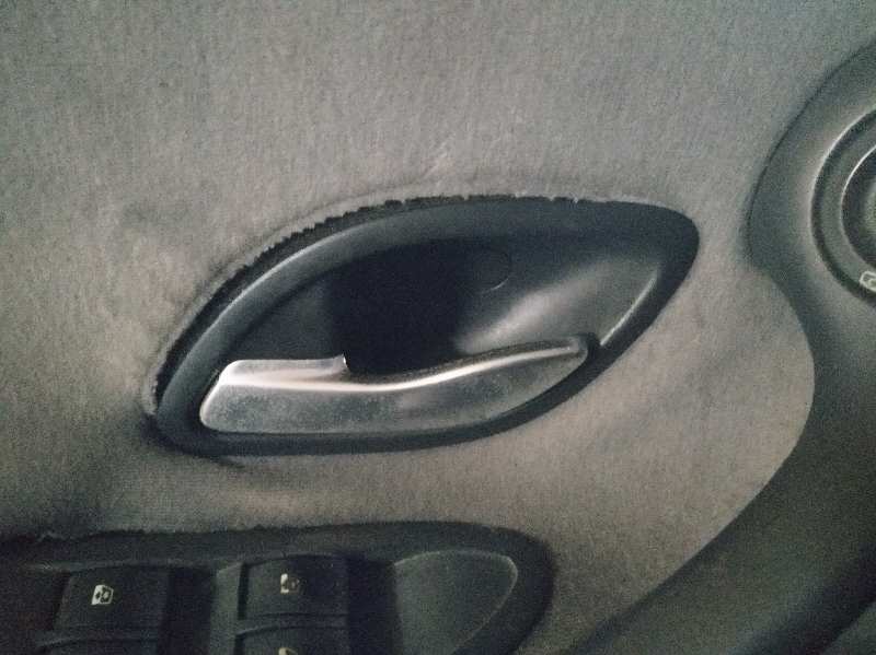 MANETA INTERIOR DELANTERA IZQUIERDA
