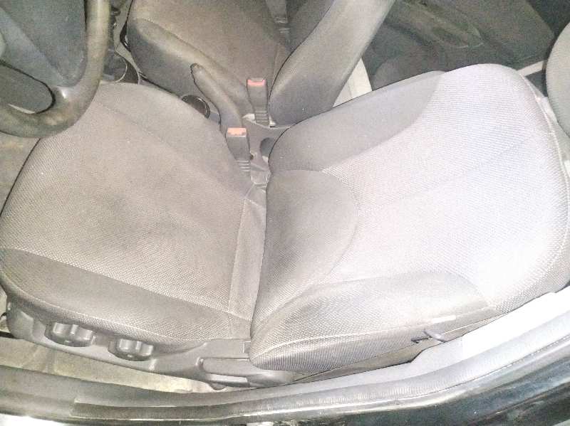 ASIENTO DELANTERO IZQUIERDO