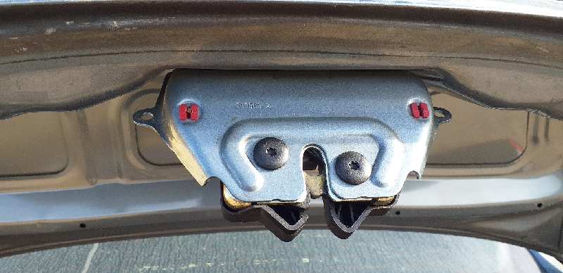 CERRADURA MALETERO - PORTON