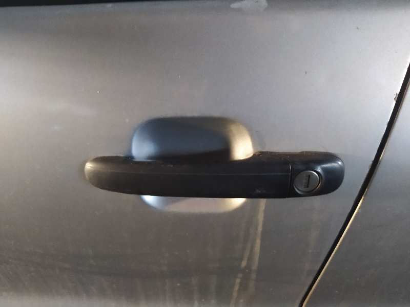 MANETA EXTERIOR DELANTERA IZQUIERDA