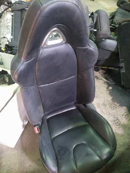 ASIENTO DELANTERO IZQUIERDO