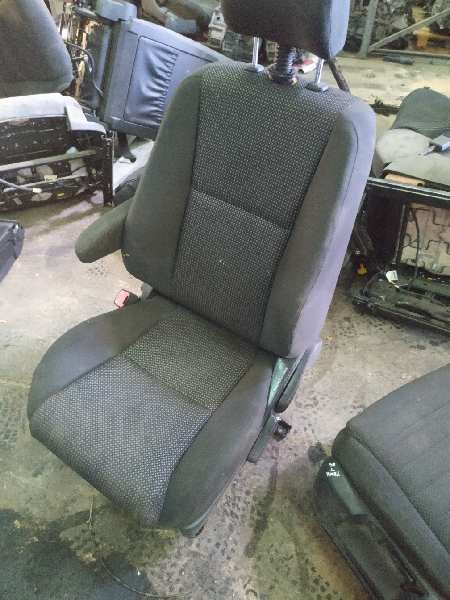 ASIENTO DELANTERO IZQUIERDO