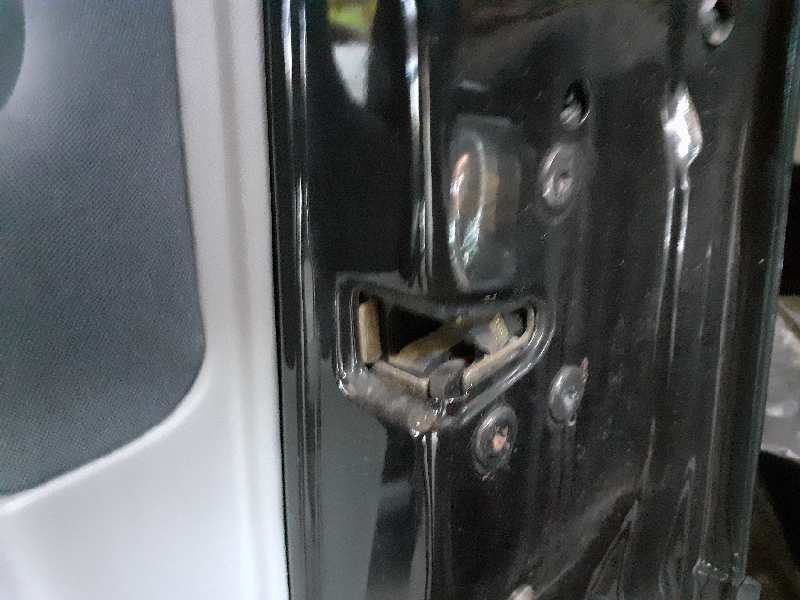 CERRADURA PUERTA DELANTERA DERECHA