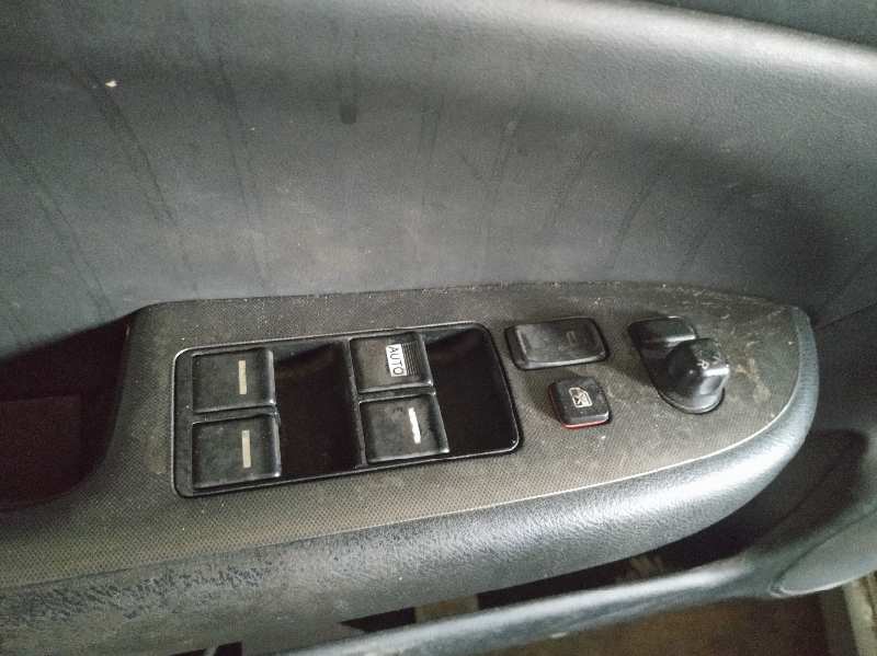 MANDO ELEVALUNAS DELANTERO IZQUIERDO 