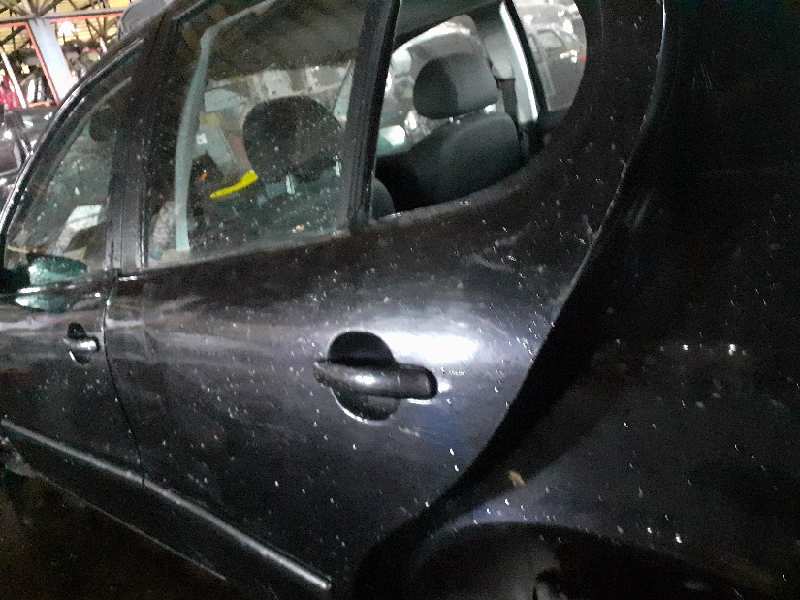 CERRADURA PUERTA TRASERA IZQUIERDA 