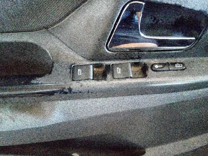 MANDO ELEVALUNAS DELANTERO IZQUIERDO