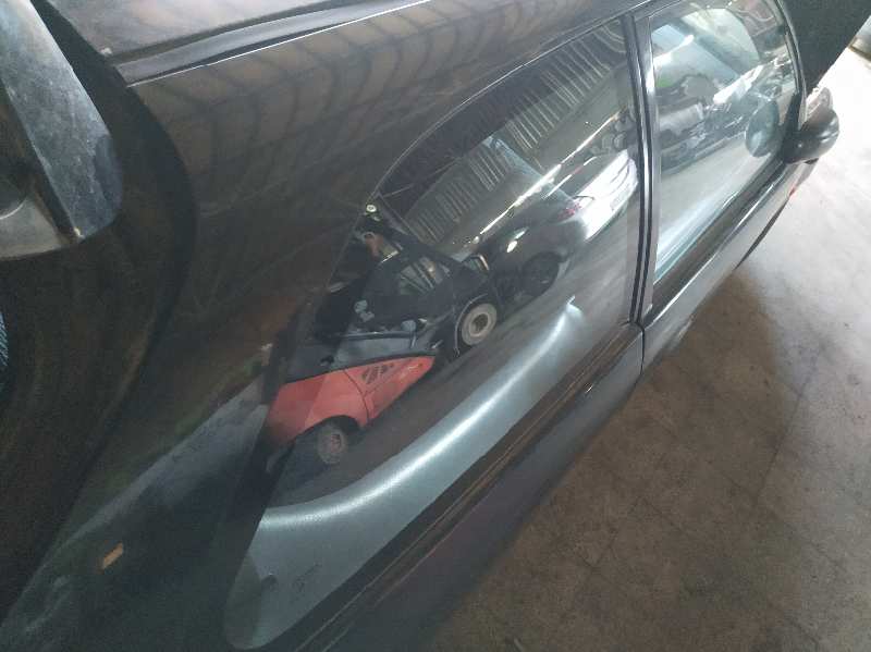 LUNA TRASERA DERECHA