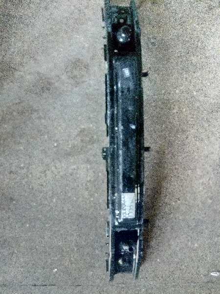 REFUERZO PARAGOLPES DELANTERO