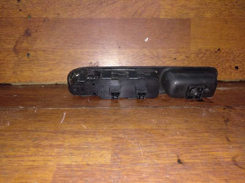 MANDO ELEVALUNAS DELANTERO IZQUIERDO 