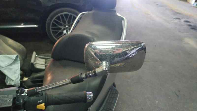 RETROVISOR IZQUIERDO