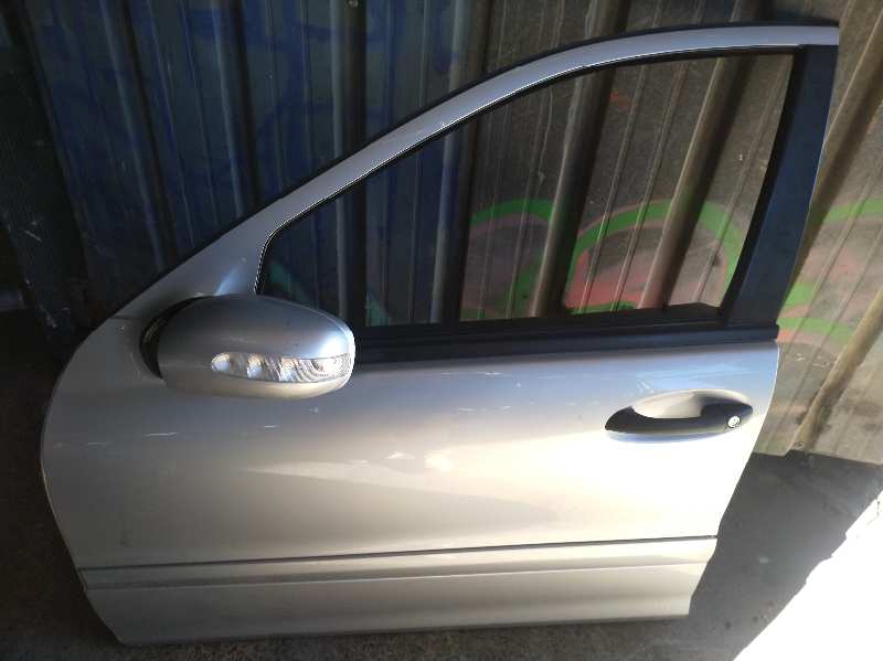 PUERTA DELANTERA IZQUIERDA