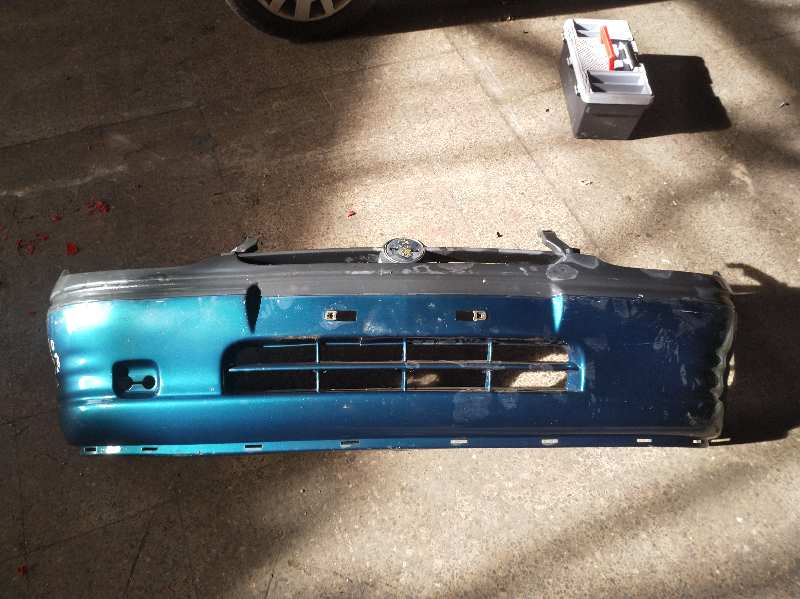 PARAGOLPES DELANTERO