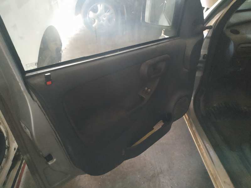 ELEVALUNAS DELANTERO IZQUIERDO