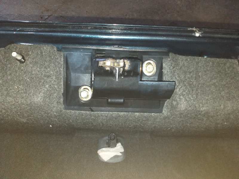 CERRADURA MALETERO - PORTON