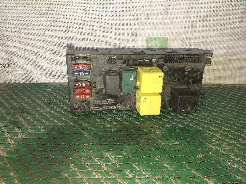 CAJA RELES - FUSIBLES