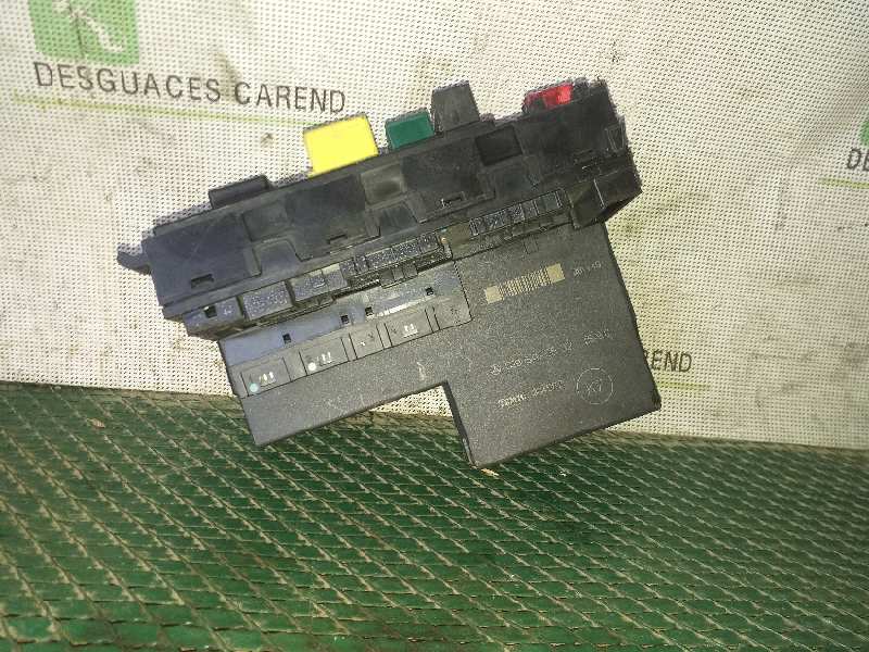 CAJA RELES - FUSIBLES