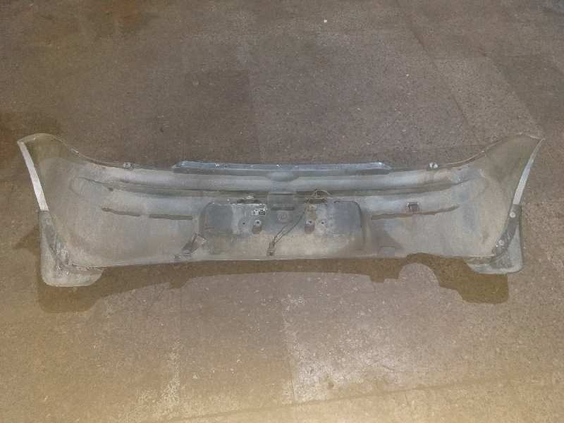 PARAGOLPES TRASERO