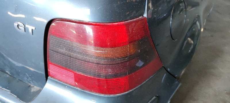 PILOTO TRASERO DERECHO