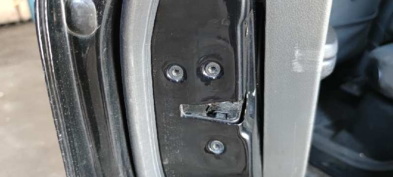 CERRADURA PUERTA TRASERA IZQUIERDA 