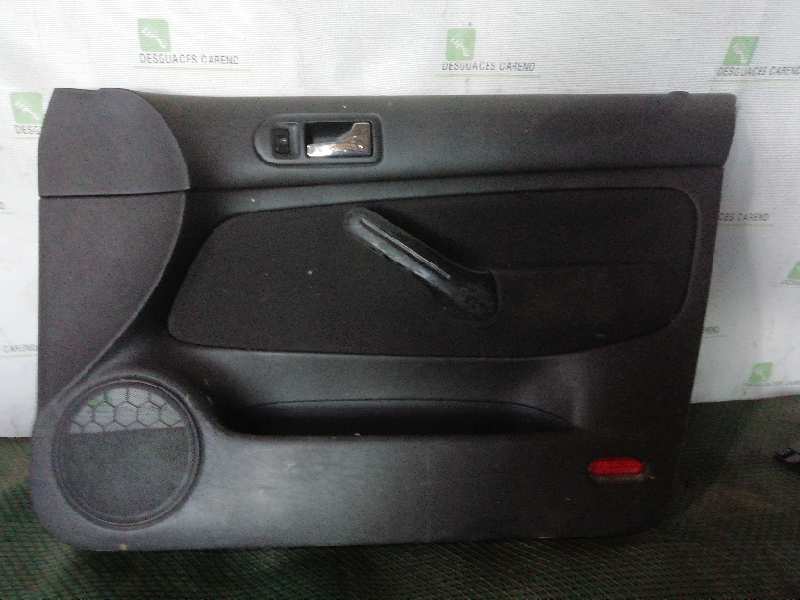 GUARNECIDO PUERTA DELANTERA DERECHA