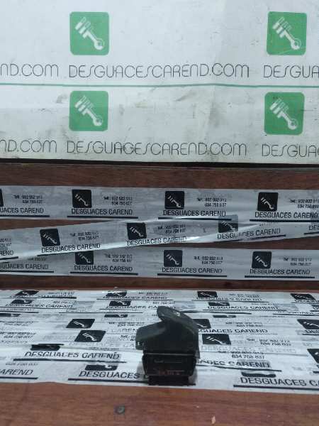 MANDO ELEVALUNAS DELANTERO DERECHO