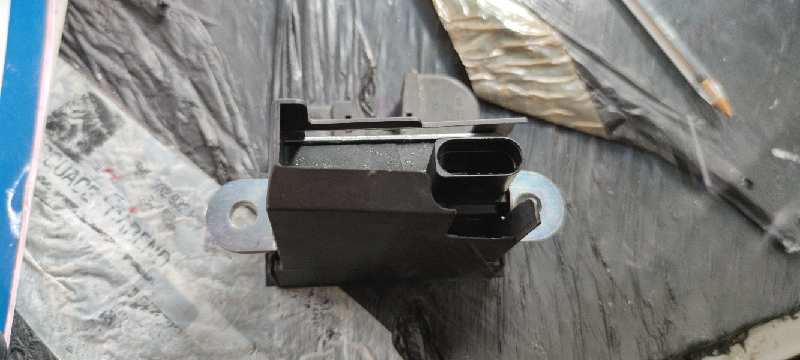 CERRADURA MALETERO - PORTON