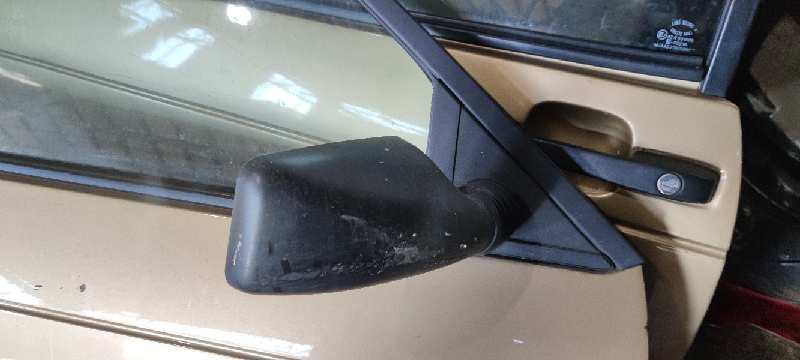 RETROVISOR DERECHO