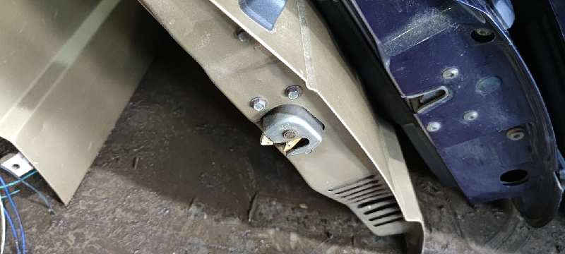 CERRADURA PUERTA DELANTERA DERECHA
