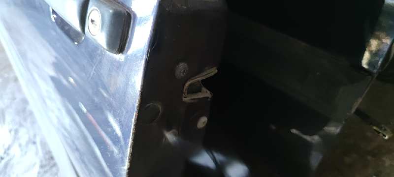 CERRADURA PUERTA DELANTERA IZQUIERDA 